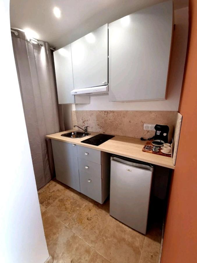 Suite Jaccuzzi En Camargue Port-Saint-Louis-du-Rhône Eksteriør billede